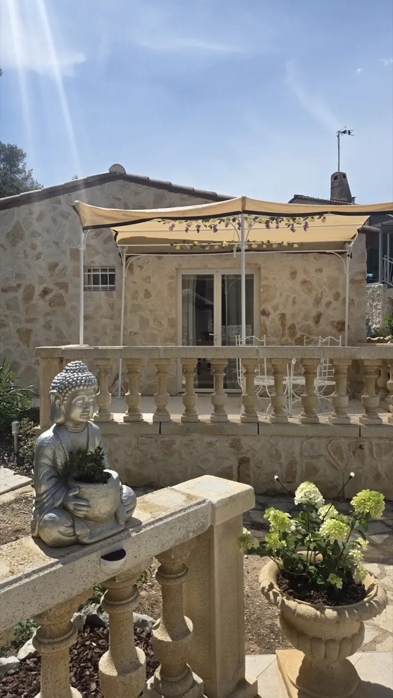 Villa Isis — vue 1